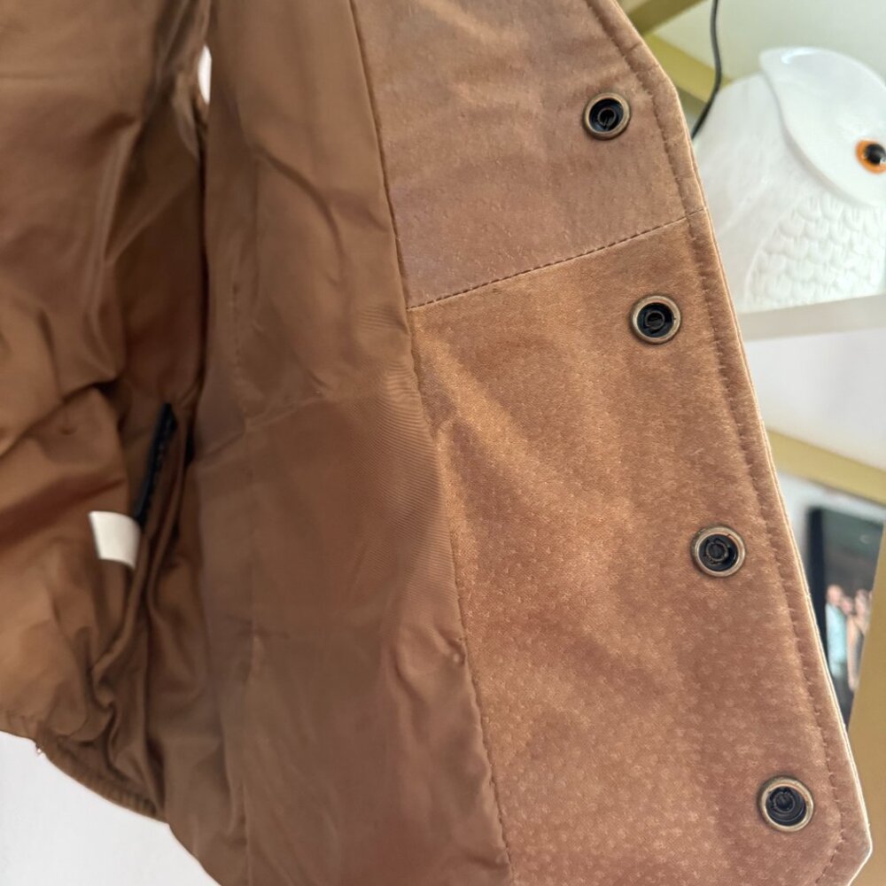 Vintage Wilsons Genuine Brown Leather Vest with Snaps and Adjustable Back - Picture 7 of 13